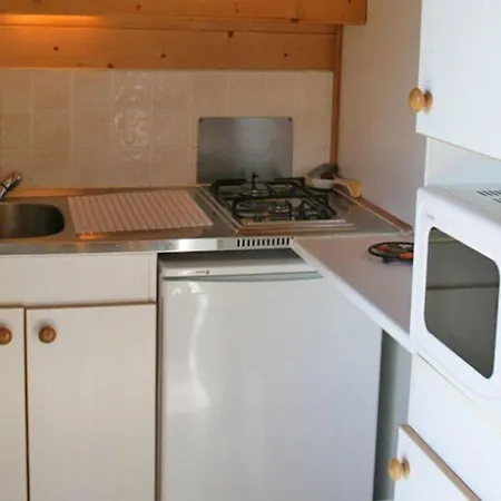 Avec Terrasse Pour 4 Personnes A - Api-1-52-576 Ribes
